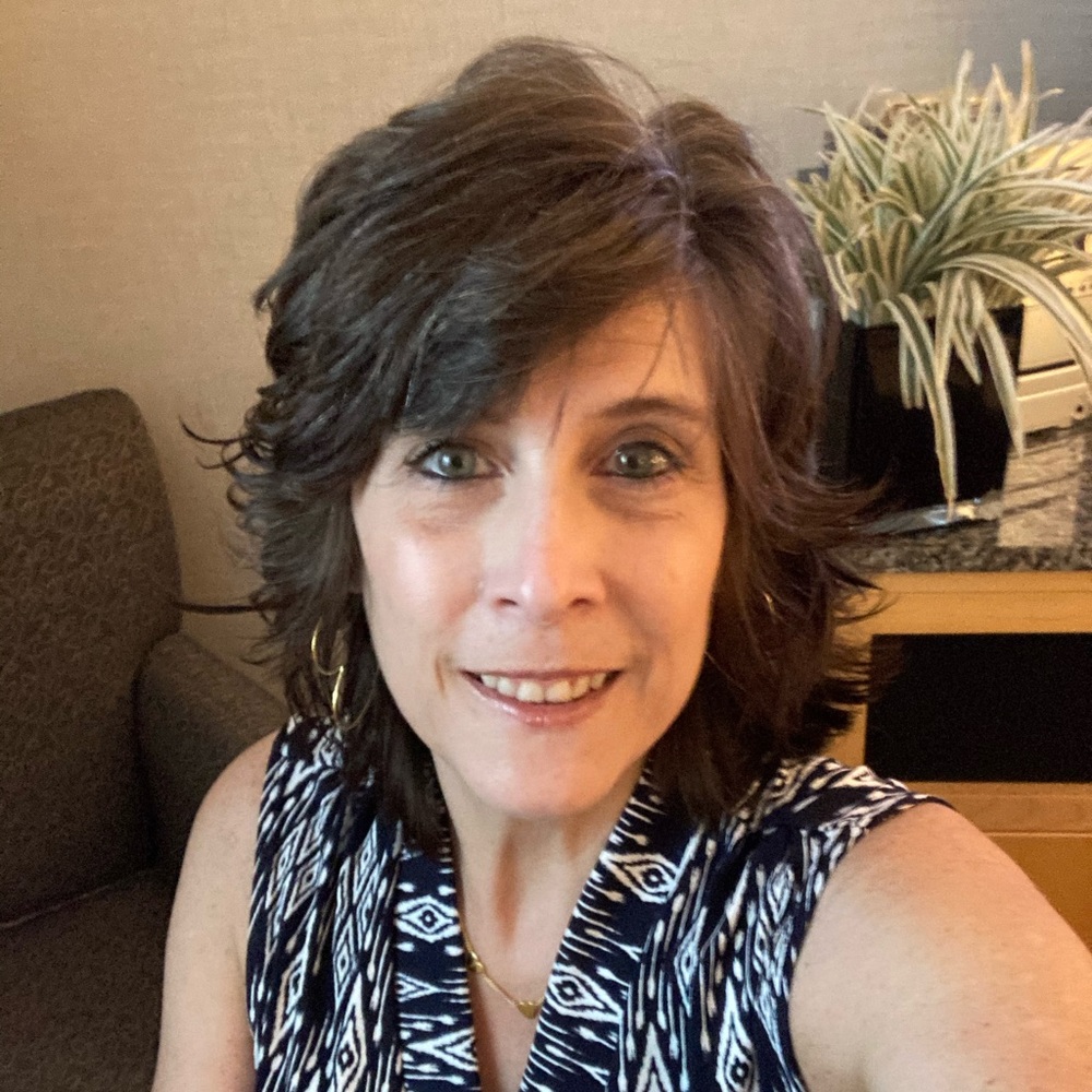 Meet your Posher, Debbie